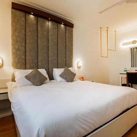 Clubhouse Nami Residency, Ahmedabad Hotel Exterior photo
