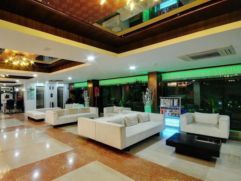 Clubhouse Nami Residency, Ahmedabad Hotel Exterior photo