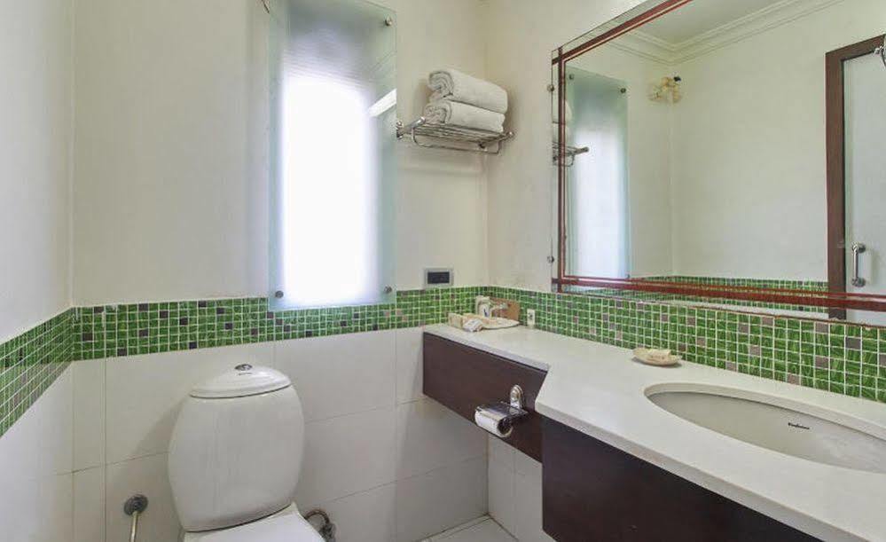 Clubhouse Nami Residency, Ahmedabad Hotel Exterior photo
